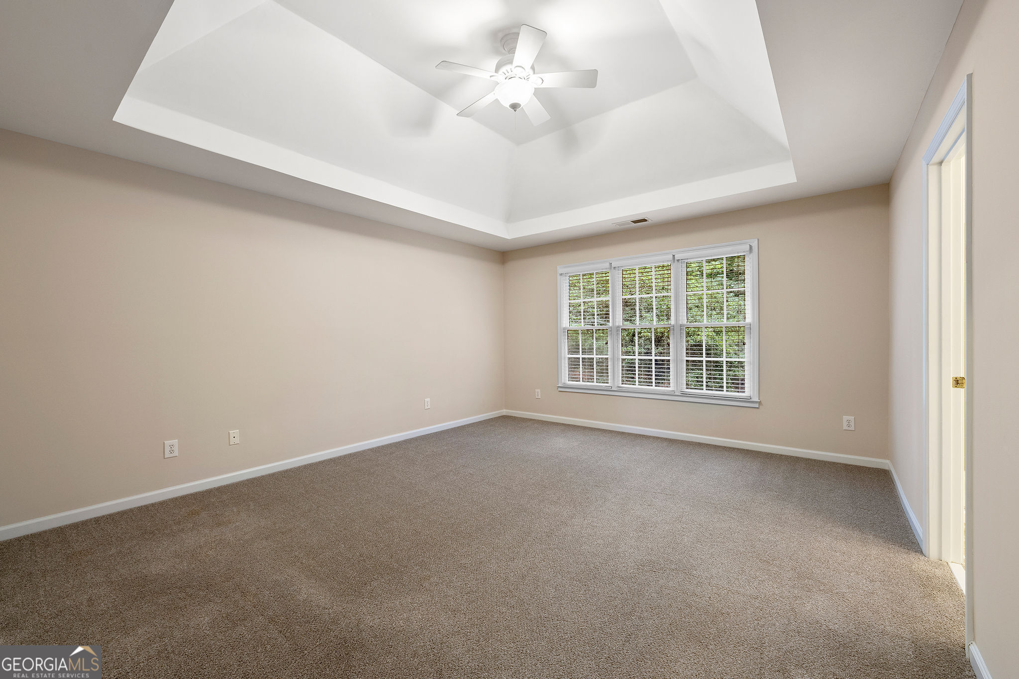 Peachtree City, Georgia 30269, United States, 5 Bedrooms Bedrooms, ,3 BathroomsBathrooms,Residential,Active,185991