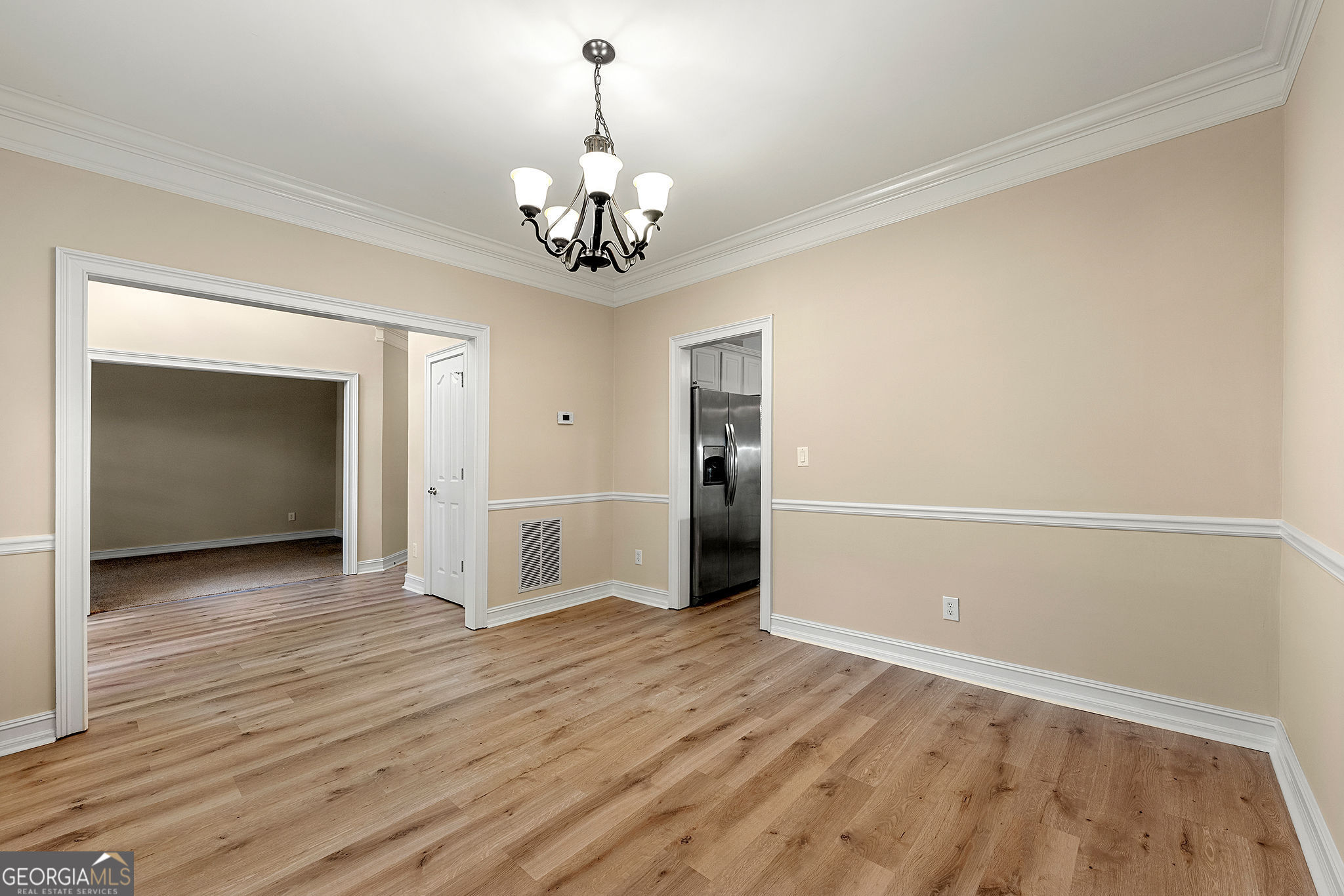 Peachtree City, Georgia 30269, United States, 5 Bedrooms Bedrooms, ,3 BathroomsBathrooms,Residential,Active,185991