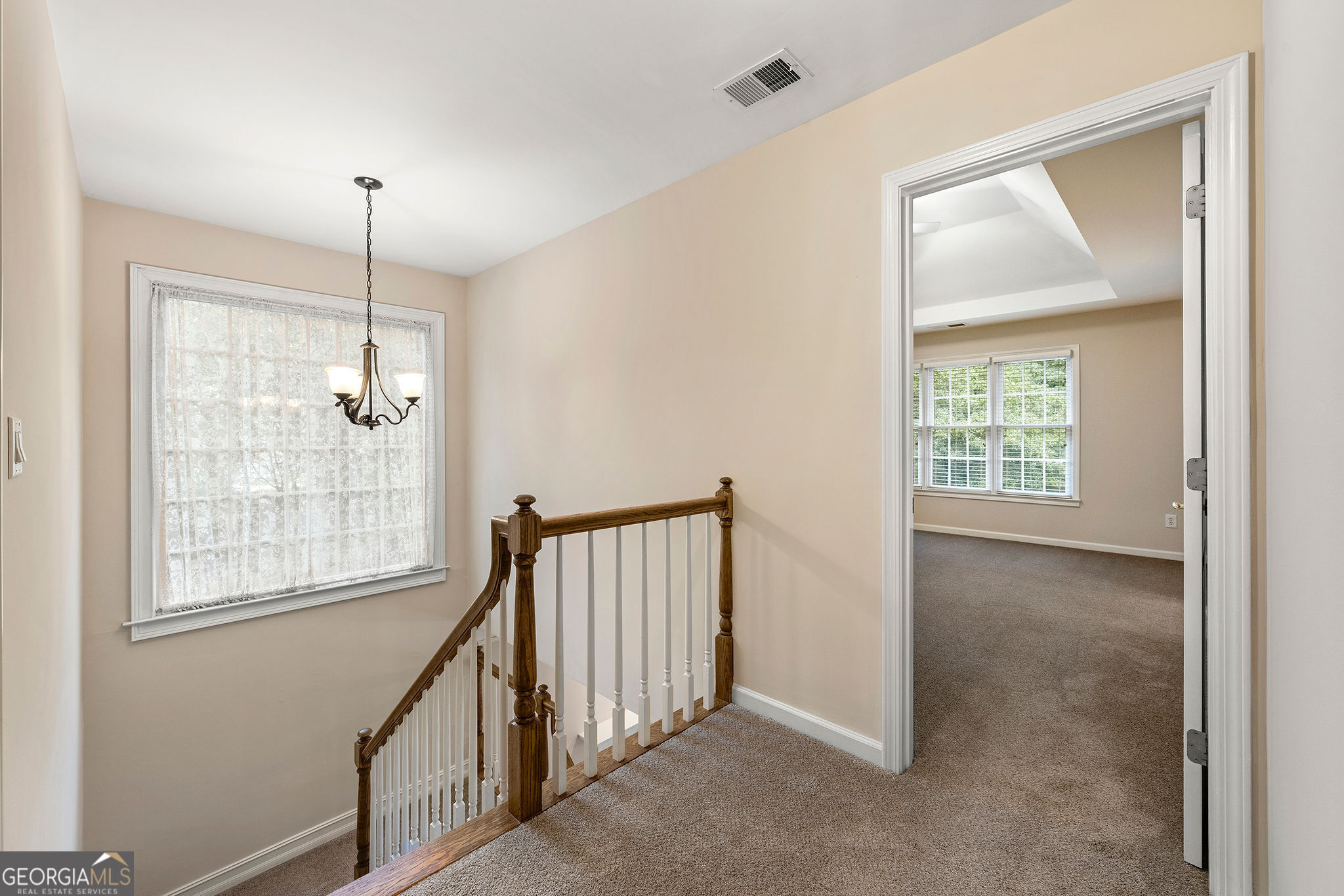 Peachtree City, Georgia 30269, United States, 5 Bedrooms Bedrooms, ,3 BathroomsBathrooms,Residential,Active,185991