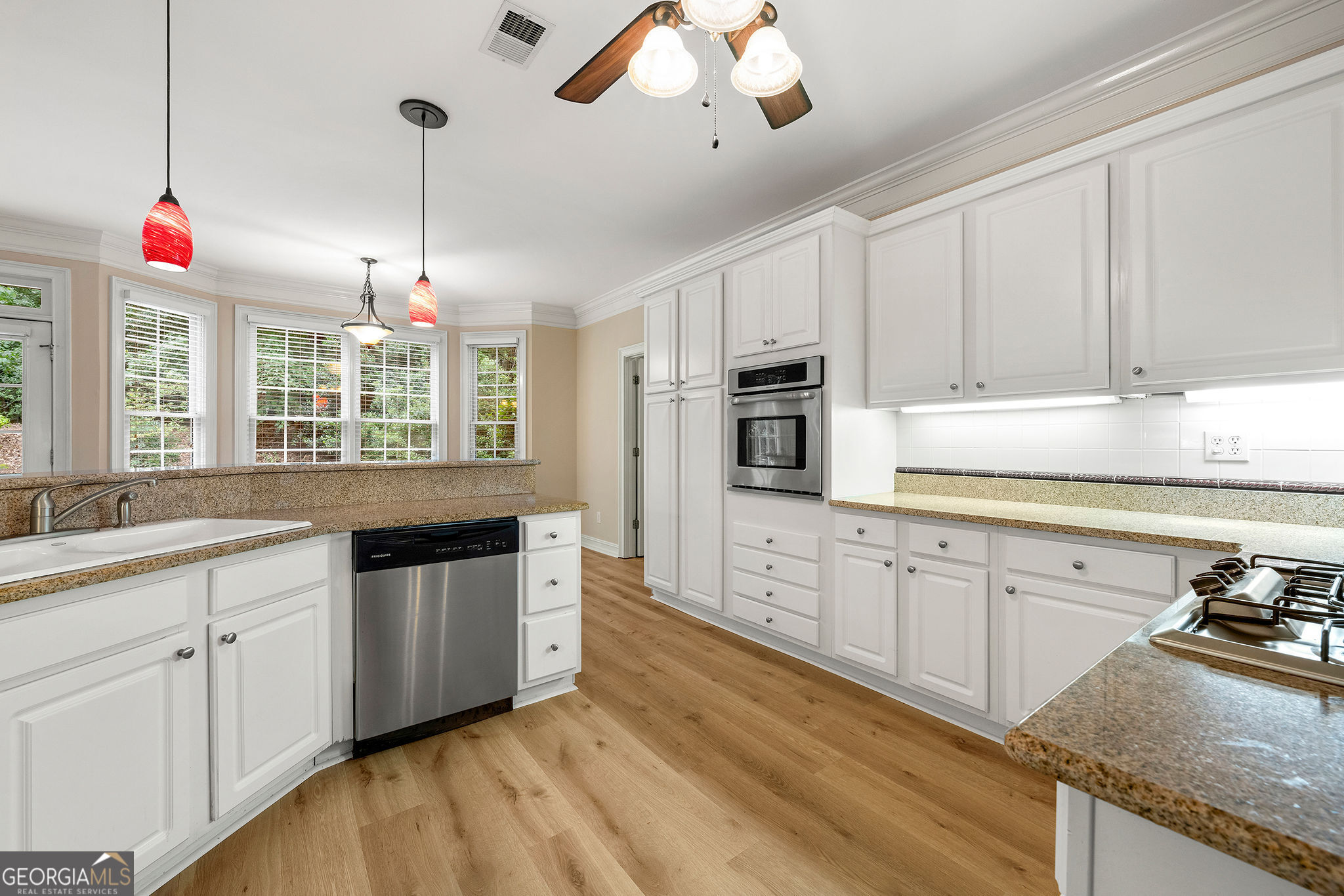 Peachtree City, Georgia 30269, United States, 5 Bedrooms Bedrooms, ,3 BathroomsBathrooms,Residential,Active,185991