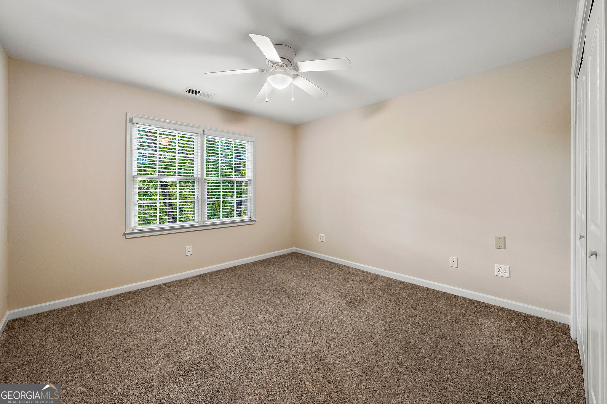 Peachtree City, Georgia 30269, United States, 5 Bedrooms Bedrooms, ,3 BathroomsBathrooms,Residential,Active,185991