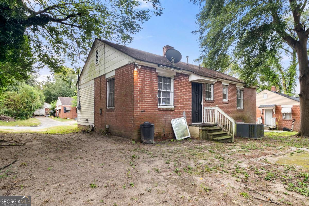 1317 Peavy DR