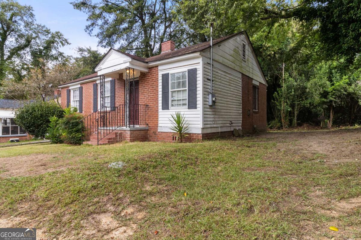 1317 Peavy DR