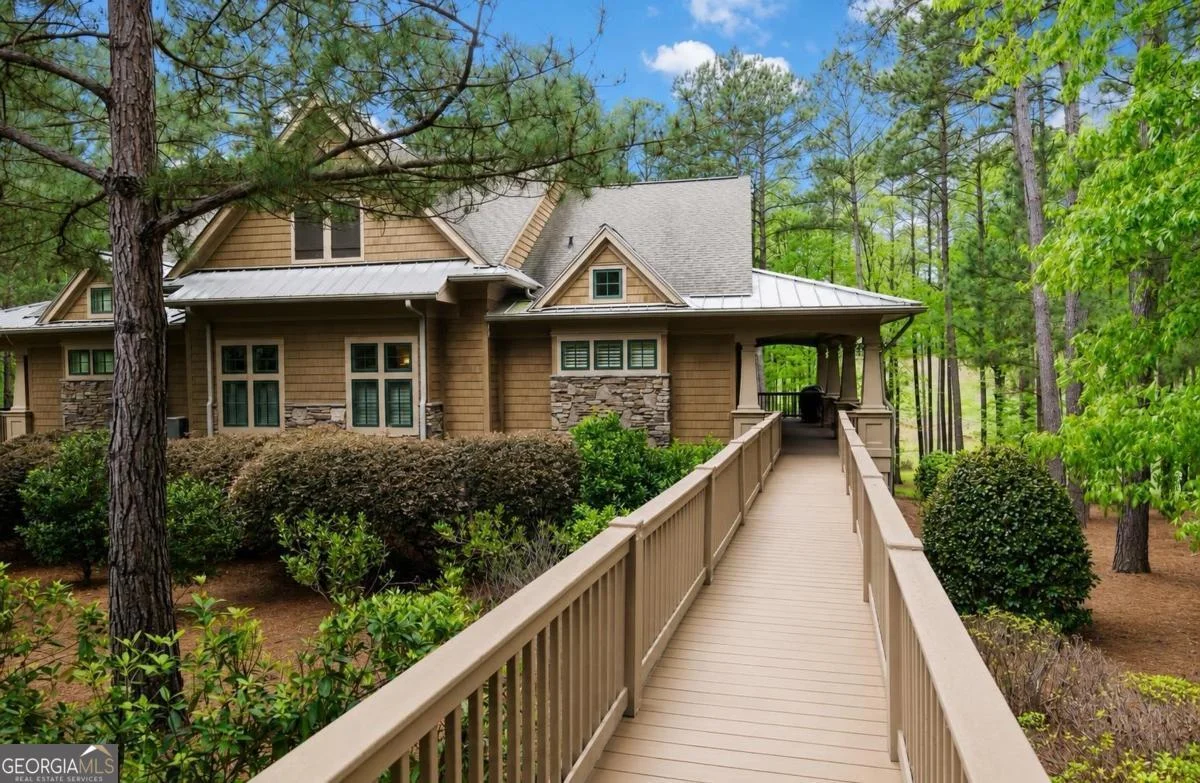 1081 Regency Drive