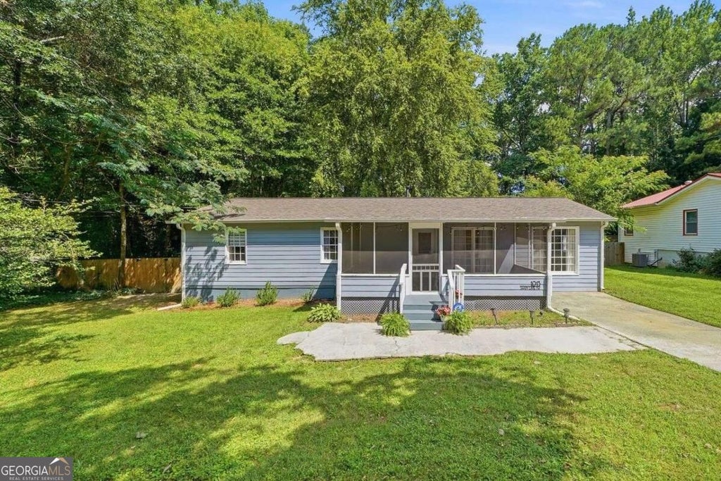 Photo of 1013 Shady Lane NW, Kennesaw, GA 30152 (MLS # 10841608)