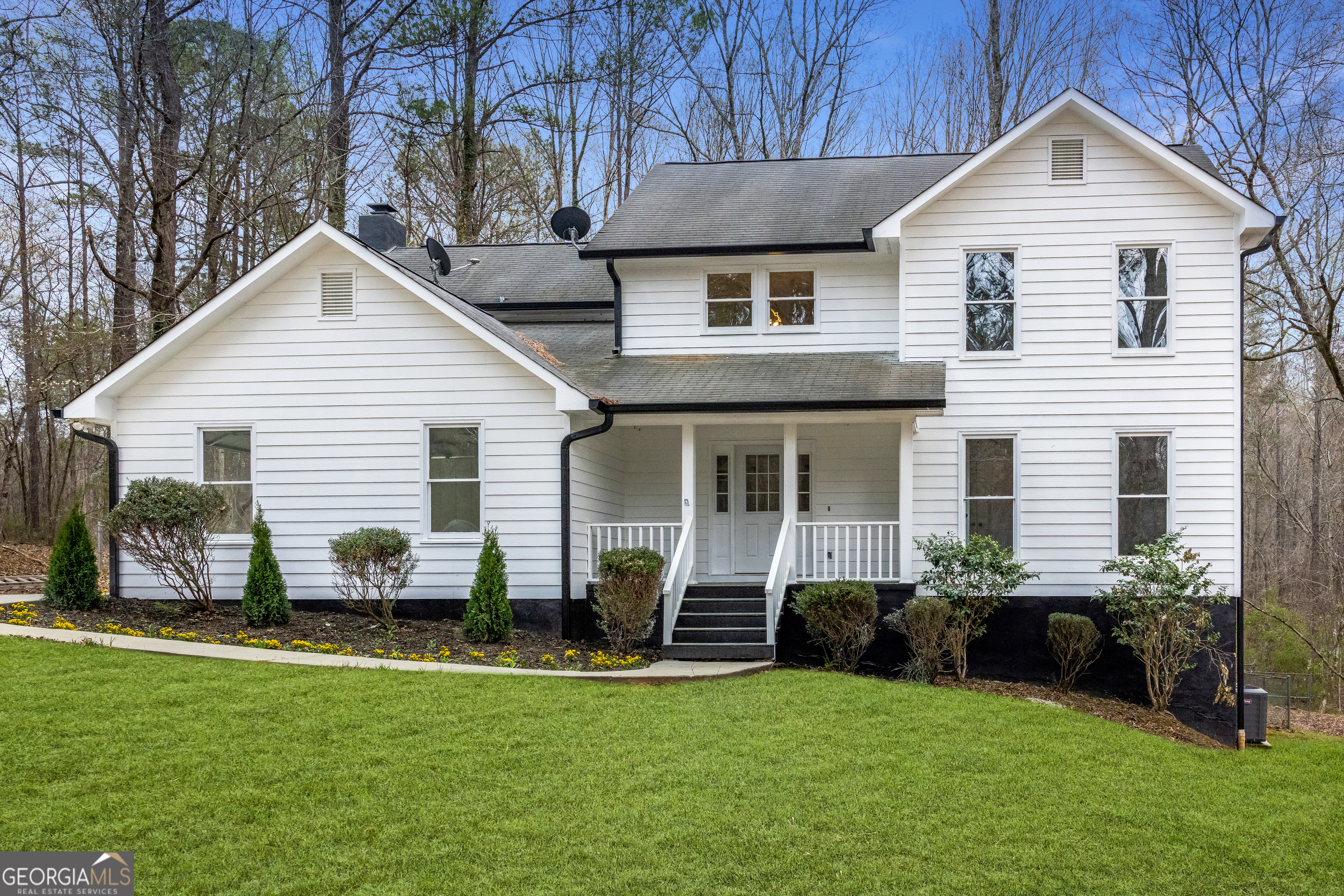 ***LOOKING FOR A HOME THAT HAS GOOD BONES? RECENTLY RENOVATED AND MOVE IN READY? HOW ABOUT USDA 100% FINANCING AVAILABLE? LOOKING FOR A GREAT SCHOOL DISTRICT FOR YOUR KIDS? AND YOU WOULD LOVE FOR THE PREFERRED LENDER TO OFFER A LENDER CREDIT AT THE CLOSING TABLE, RIGHT? BUT WAIT THERE'S MORE...LOOK NO FURTHER... 6289 ROCKMILLS RD IN FRANKLIN FITS EVERYTHING YOUR LOOKING FOR AND IT SITS ON 1 ACRE THAT OVERLOOKS A SMALL CREEK...IT ALSO HAS A FULL UNFINSHED BASEMENT W/BOAT DOOR...MAKE IT A WORKSHOP OR MAN CAVE...WE CAN ALSO THROW IN HIGH SPEED INTERNET*** KEEP READING... 2 NEW HVAC, NEW WATER HEATER, ALL NEW LVP FLOORING & CARPET, NEW PAINT INSIDE & OUT, NEW CABINETS, COUNTERTOPS, APPLIANCES IN KITCHEN, NEW LIGHT FIXTURES THROUGHOUT, NEW SHOWERS, VANITIES & TOILETS IN ALL BATHROOMS***NEW GUTTERS, GARAGE DOORS AND OPENERS...ALSO SEPTIC WAS JUST PUMPED IN SEPTEMBER 2024***SO AS YOU FLIP THROUGH THE PICTURES JUST IMAGINE HOW MUCH MONEY YOU WOULD BE SAVING AT THE CLOSING TABLE AND THEN CALL YOUR FAVORITE REALTOR SO YOU CAN VIEW IT IN PERSON***WHEN RATES DROP AND THE FEEDING FRENZY STARTS YOU WILL WISHED YOU HAD MOVED ON THIS ONE FASTER***COVERED FRONT PORCH LEADS YOU INSIDE TO A 2 STORY FOYER, GUEST BEDROOM/OFFICE ON MAIN FLOOR, LARGE FAMILY ROOM WITH BRICK FP, BREAKFAST NOOK & BREAKFAST BAR, FORMAL DINING ROOM, HALF BATH ARE ALL ON MAIN***UP STAIRS IS A SUPER LARGE MASTER SUITE, MASTER BATHROOM, LAUNDRY, 2 SECONDARY BEDROOMS AND ANOTHER FULL BATH***DOCK IS JUST OFF FAMILY ROOM AND IT OVERLOOKS A PRIVATE WOODED BACKYARD***COME SEE FOR YOURSELF!