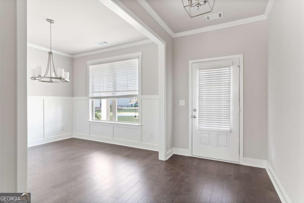 2032 Orchid LN