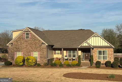 107 Feather LN Jackson GA 30233