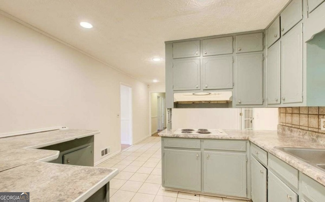 445 Pine KNL