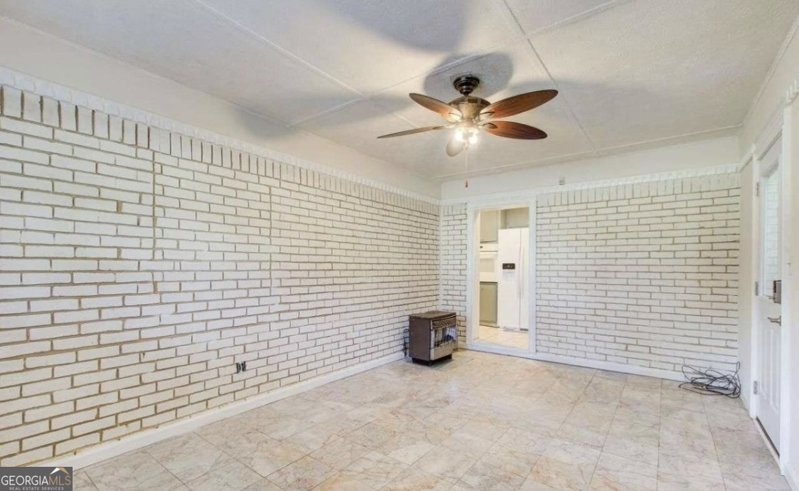 445 Pine KNL