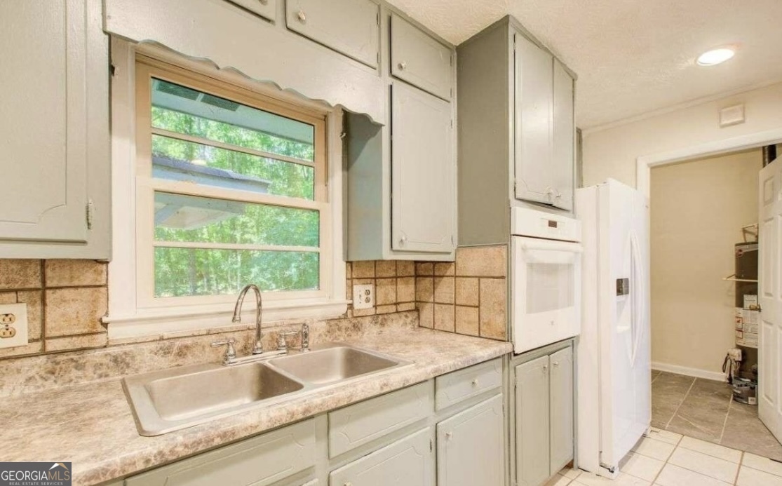 445 Pine KNL