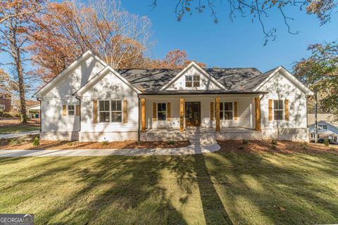 327 Pine CIR Monroe GA 30655