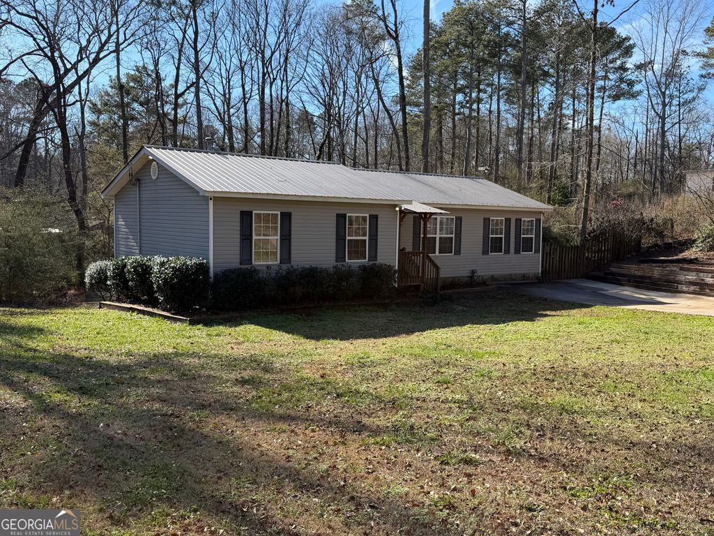 Photo of 516 Bavarian Drive, Palmetto, GA 30268 (MLS # 10675998)