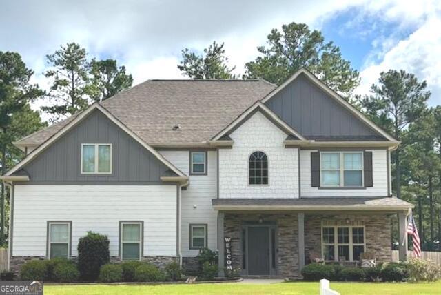 If a large, level lot in a cul-de-sac is what you are looking for, then look no further! Welcome home to this family friendly floor plan. Fresh exterior paint! Rocking chair front porch greets you before opening the door to a two-story foyer. Main floor has plenty of space for living and entertaining! Separate formal living/office and dining spaces are soaked in natural sunlight. Dining room has coffered ceilings. Kitchen with granite countertops, stainless-steel appliances, and separate island. Large living room with wood burning fireplace. Soak up football season and fall weather on the open-air covered patio with stacked stone fireplace and gorgeous wood trimmed ceiling with recessed lighting! Kids and dogs will love the HUGE, fenced yard with endless possibilities. Upstairs is the oversized primary suite with trey ceilings. The ensuite bathroom has beautiful tile floors, large separate vanities, his and her closets, separate tub, and oversized shower. Also on the second floor are 3 additional bedrooms, a full hall bath, and the laundry room. No hauling laundry up and down stairs! Seller contributing $2500 in flooring allowance. Enjoy all the amenities this community has to offer!