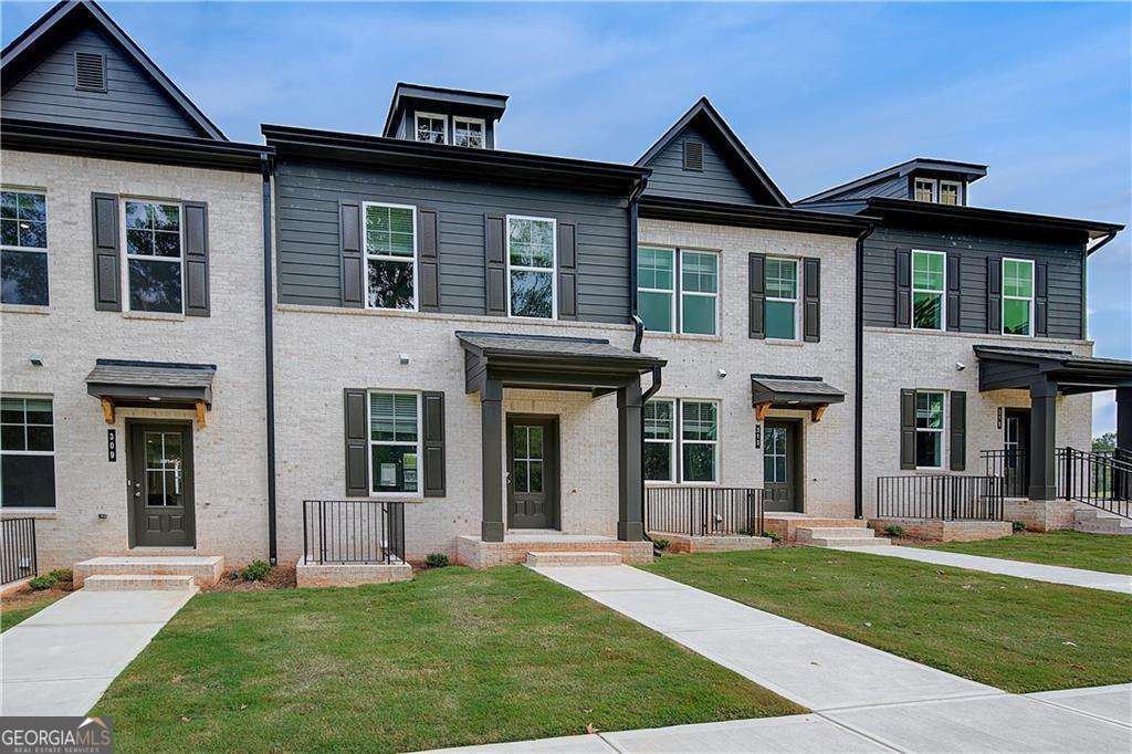 311 Daybreak LN