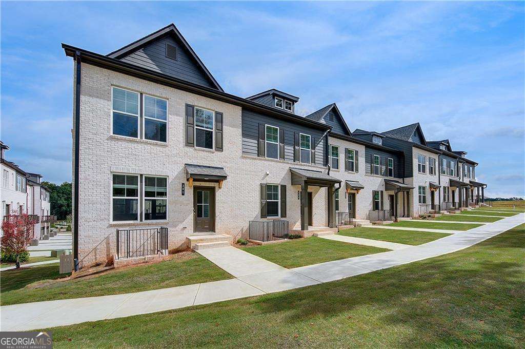 311 Daybreak LN