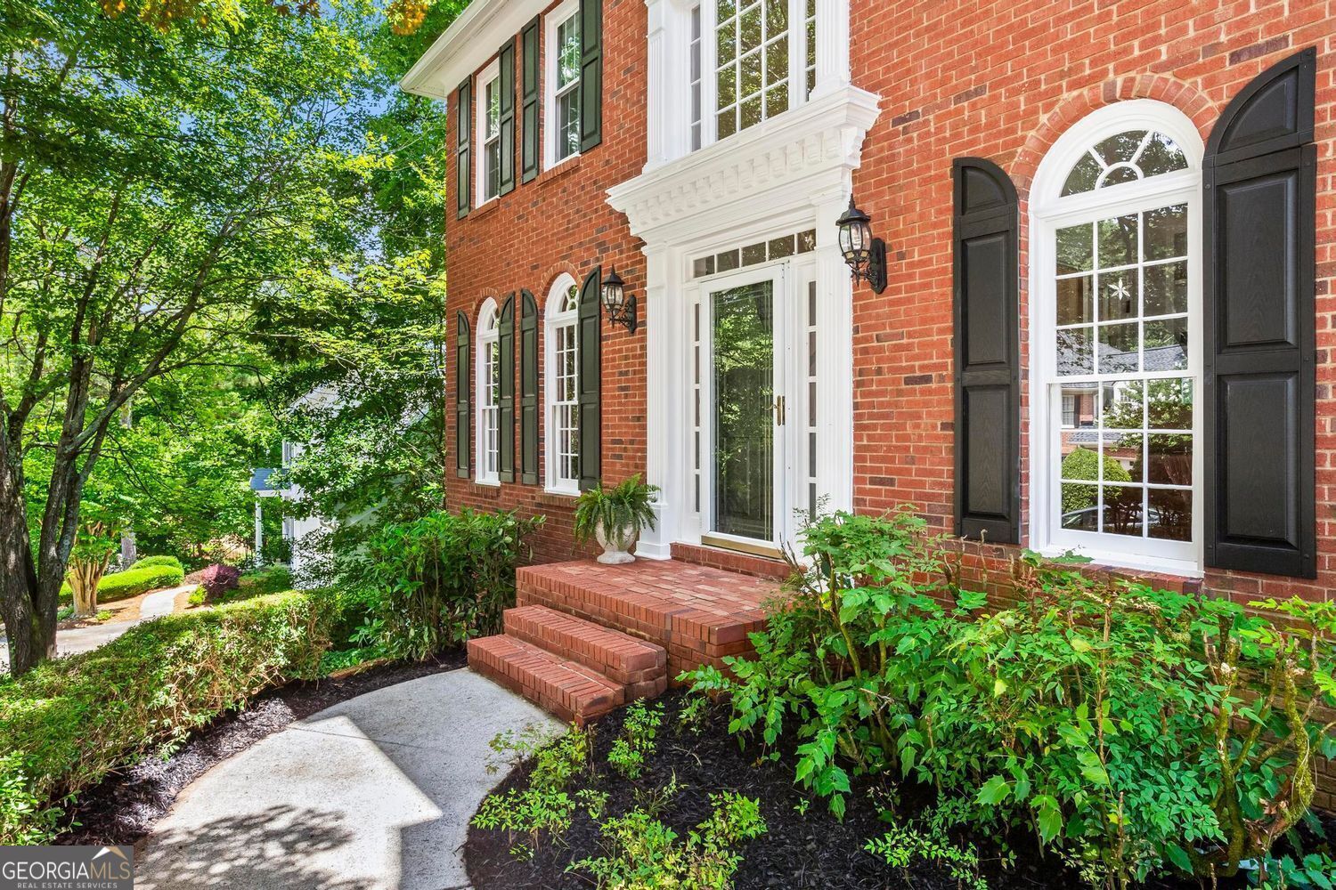 Alpharetta, Georgia 30005, United States, 5 Bedrooms Bedrooms, ,3 BathroomsBathrooms,Residential,Active,156097