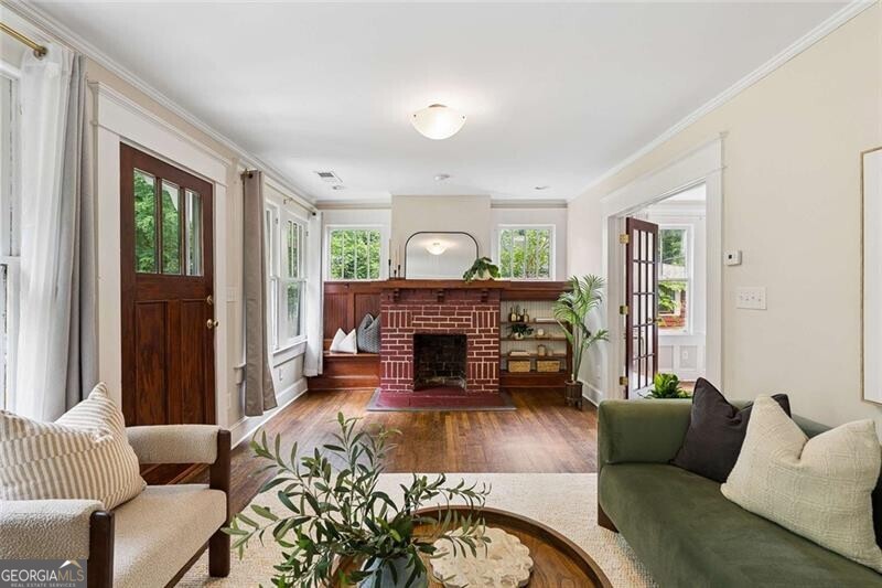 15 Branham ST NE