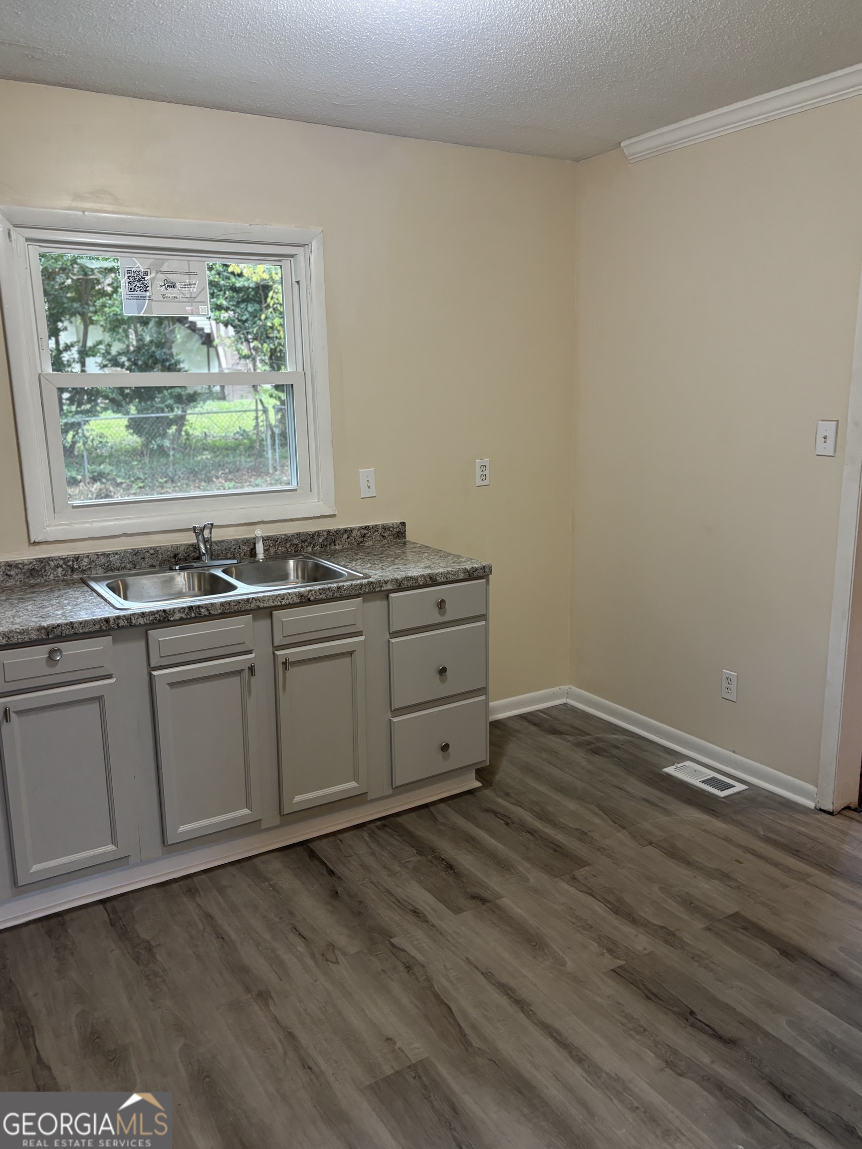 1404 Springfield Court