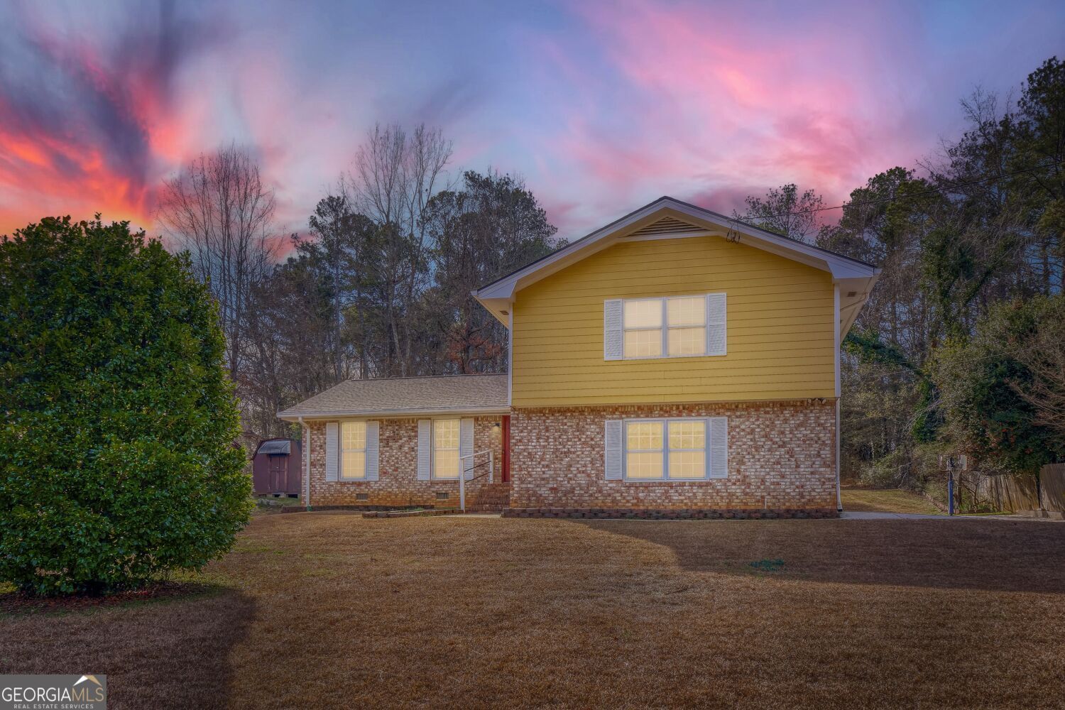 2201 Colonial Oak WAY