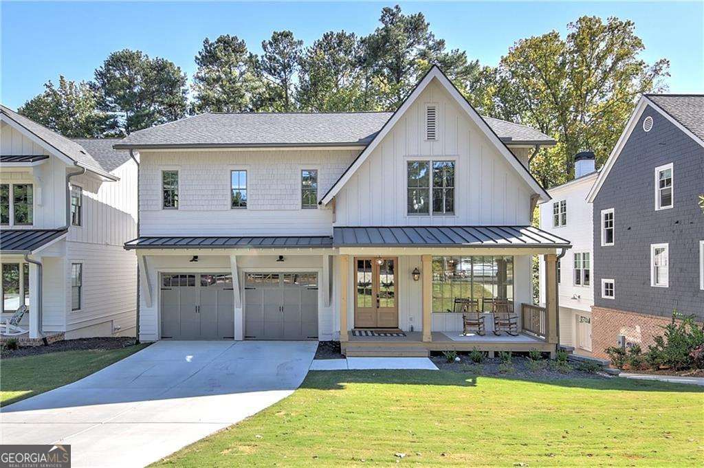 Photo of 1268 Hayes Drive SE, Smyrna, GA 30080 (MLS # 10724700)