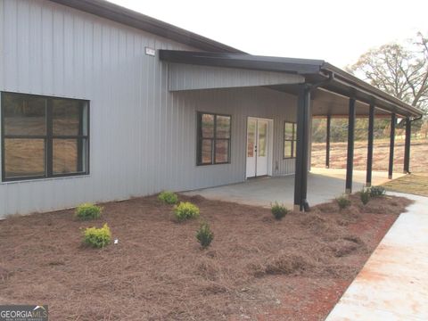 A home in Carnesville