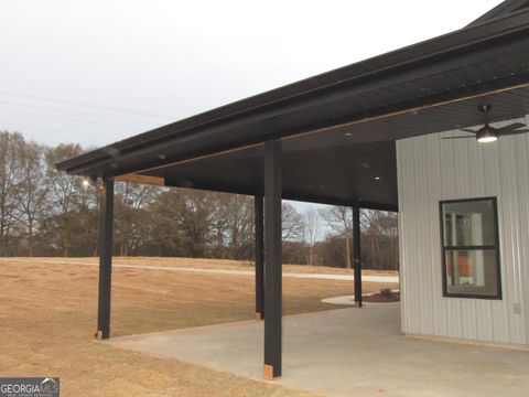 A home in Carnesville