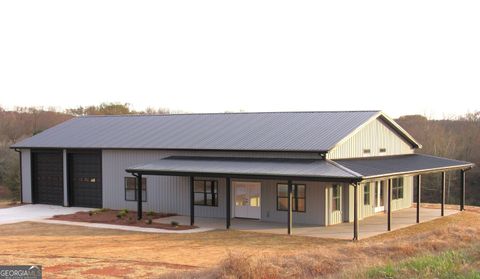 A home in Carnesville