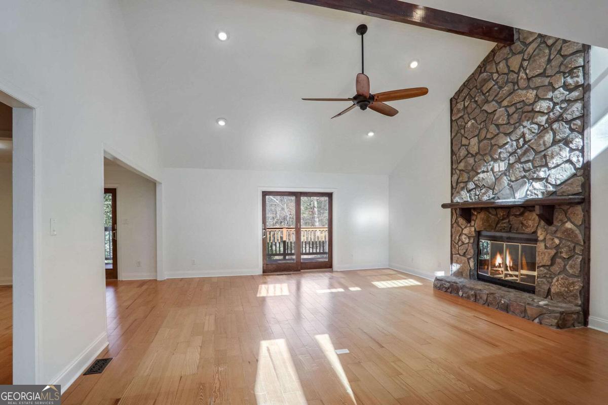 1801 Laurel Creek TRL SE
