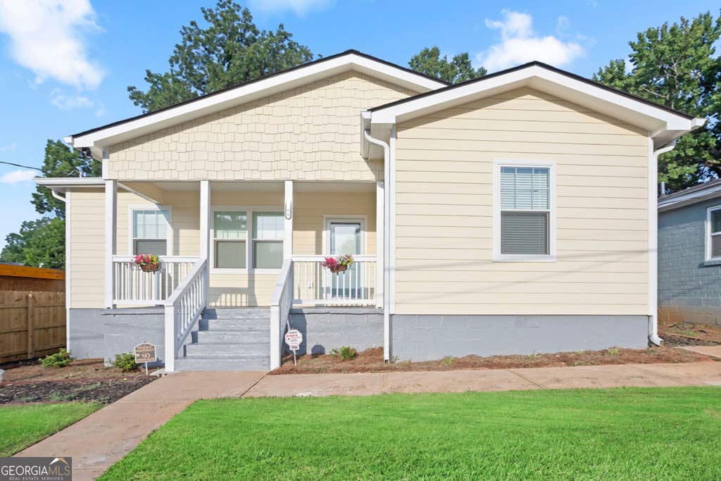 Photo of 1106 Ira Street SW, Atlanta, GA 30310 (MLS # 10819972)
