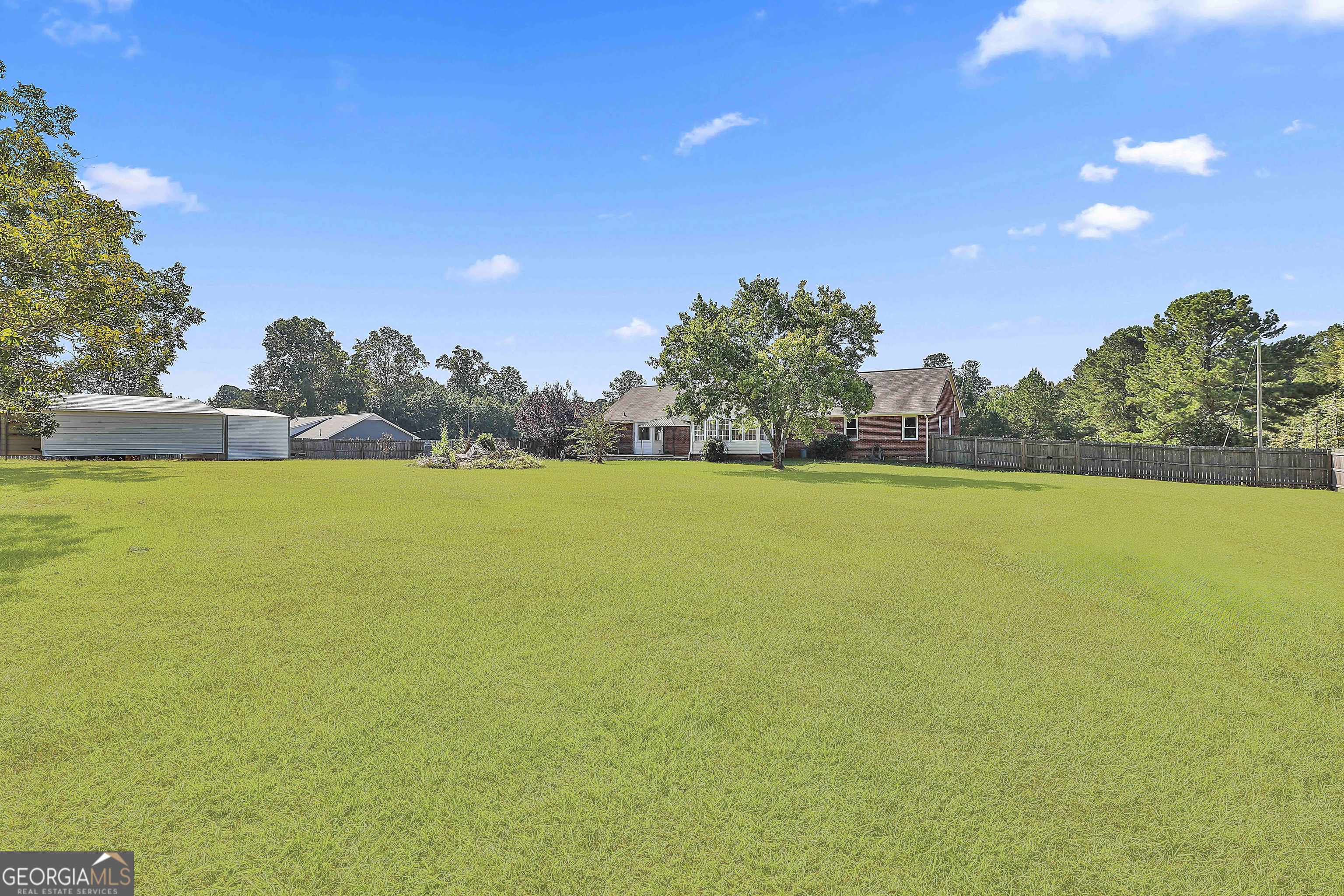 Fayetteville, Georgia 30215, United States, 3 Bedrooms Bedrooms, ,2 BathroomsBathrooms,Residential,Active,210987