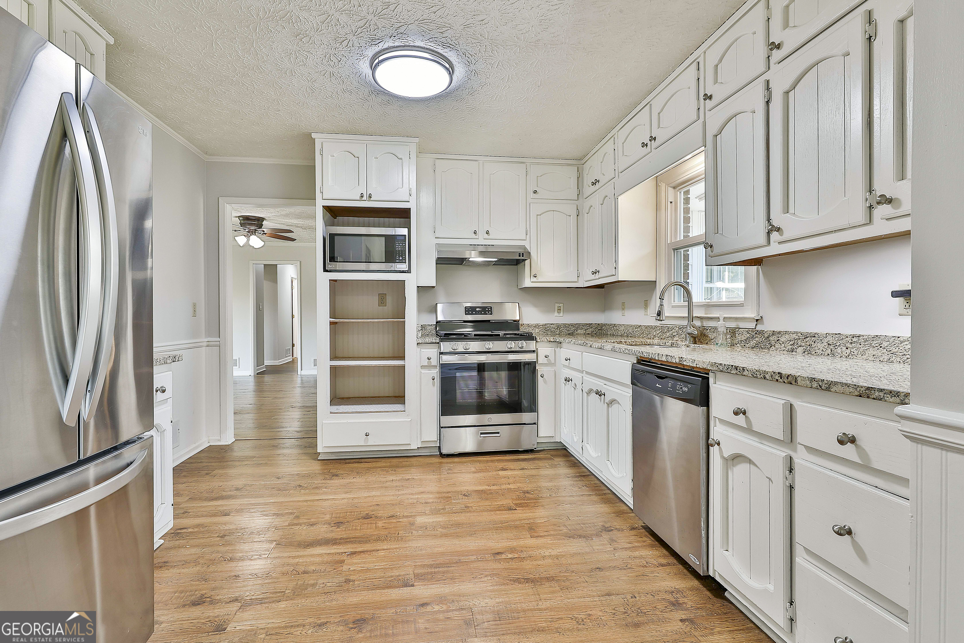 Fayetteville, Georgia 30215, United States, 3 Bedrooms Bedrooms, ,2 BathroomsBathrooms,Residential,Active,210987