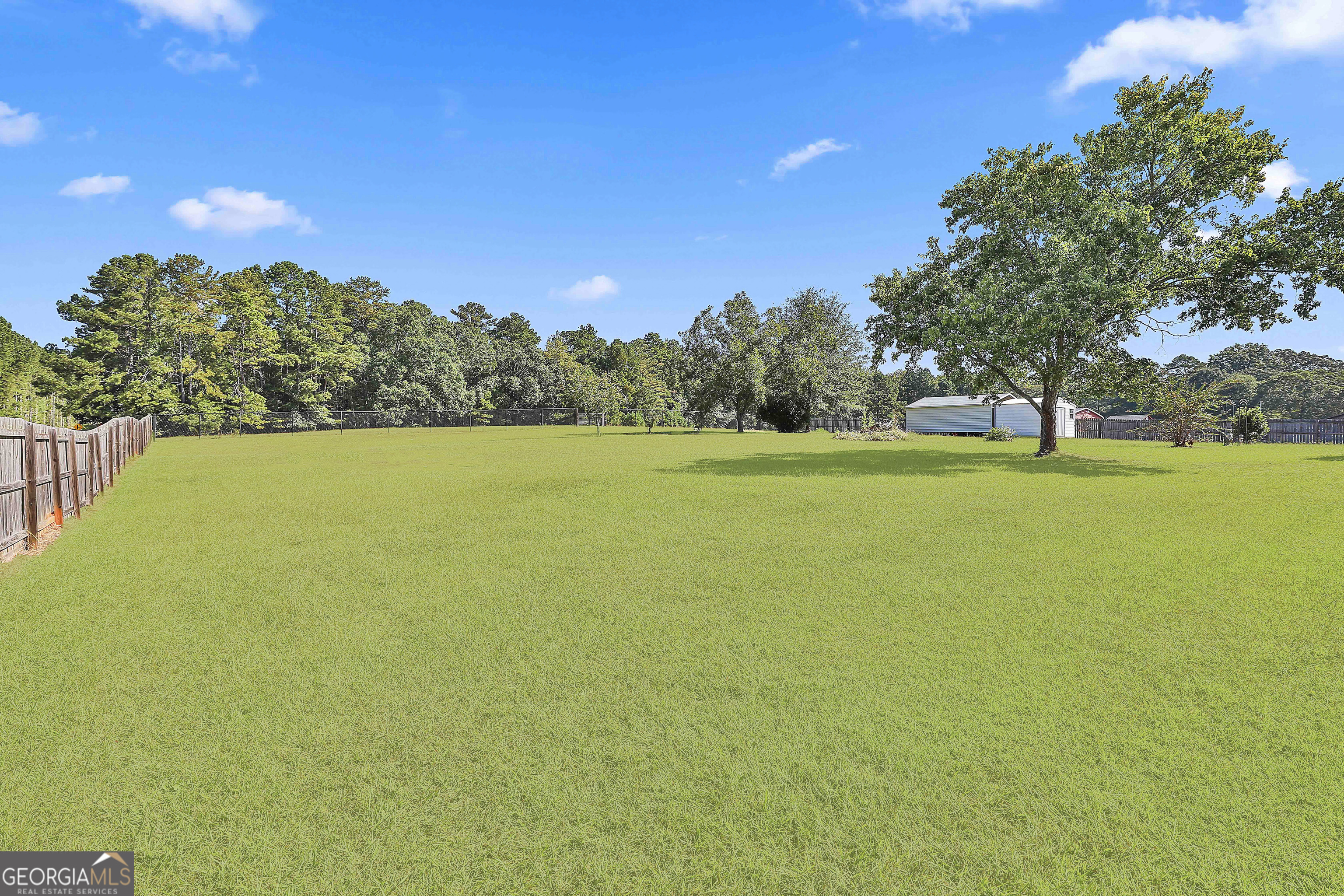 Fayetteville, Georgia 30215, United States, 3 Bedrooms Bedrooms, ,2 BathroomsBathrooms,Residential,Active,210987