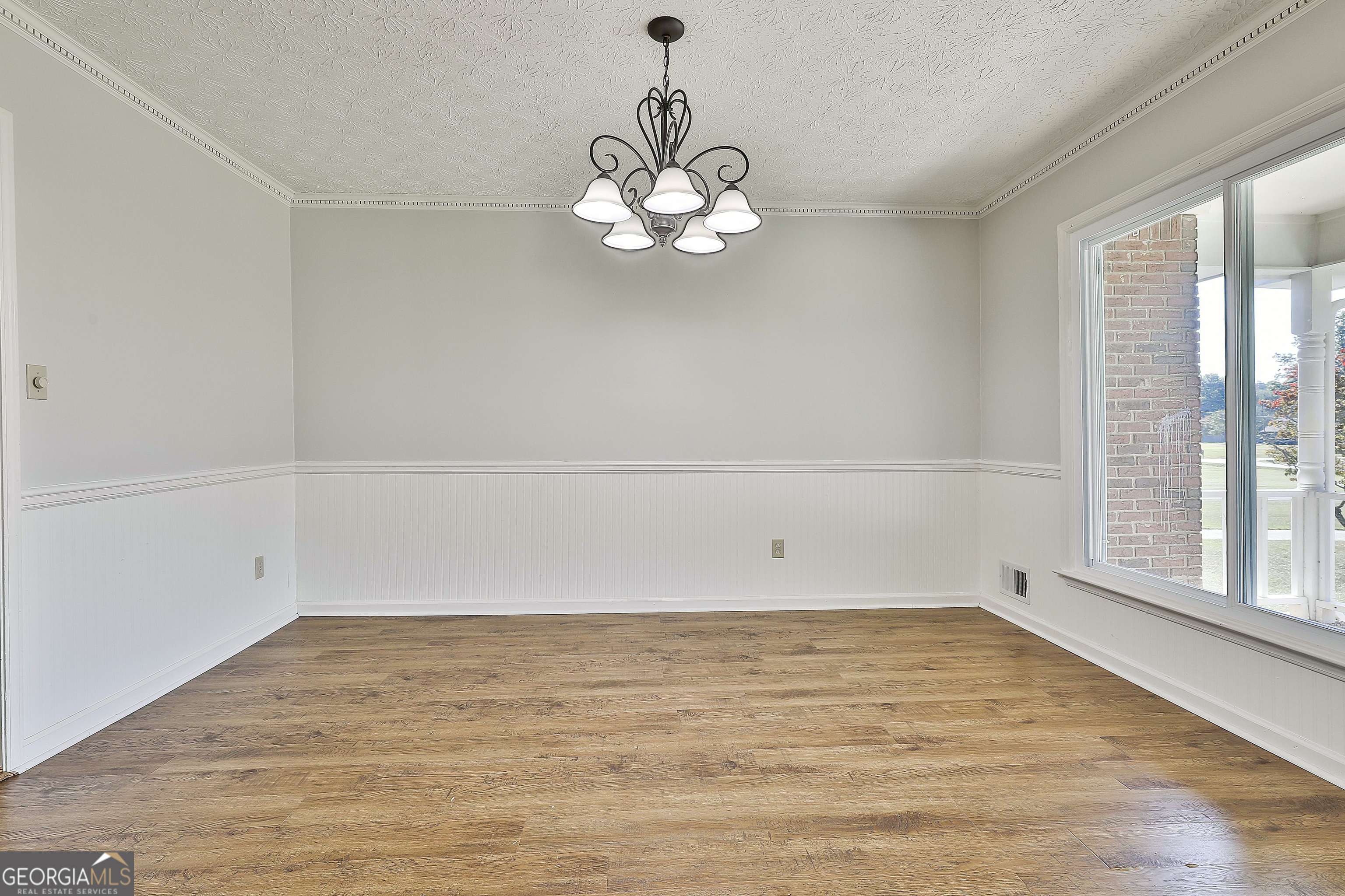 Fayetteville, Georgia 30215, United States, 3 Bedrooms Bedrooms, ,2 BathroomsBathrooms,Residential,Active,210987