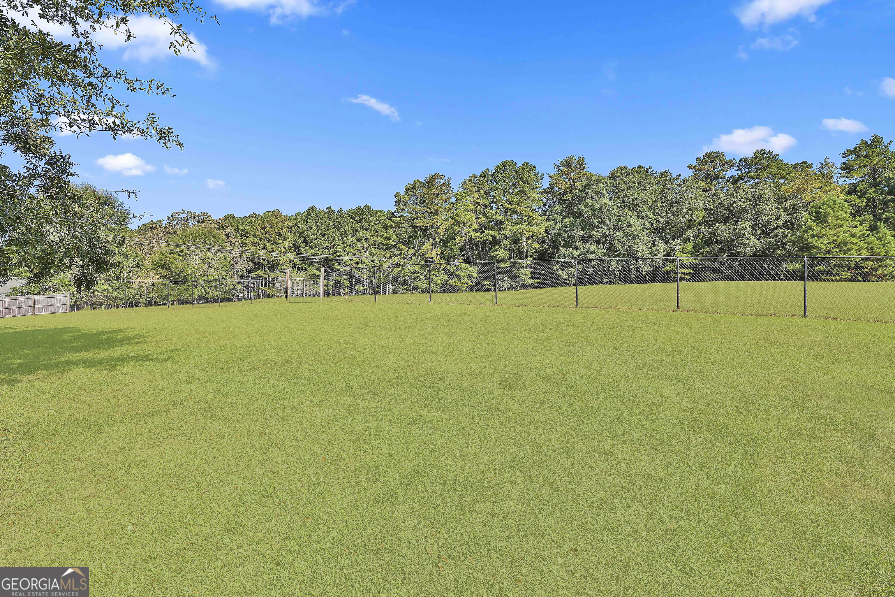 Fayetteville, Georgia 30215, United States, 3 Bedrooms Bedrooms, ,2 BathroomsBathrooms,Residential,Active,210987