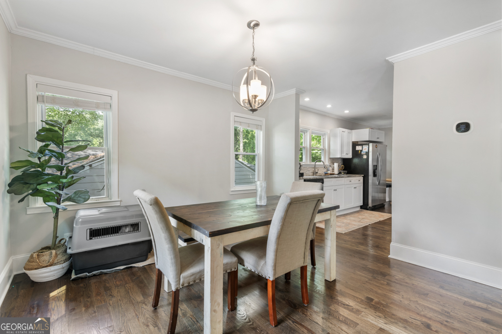 1759 N Olympian WAY SW