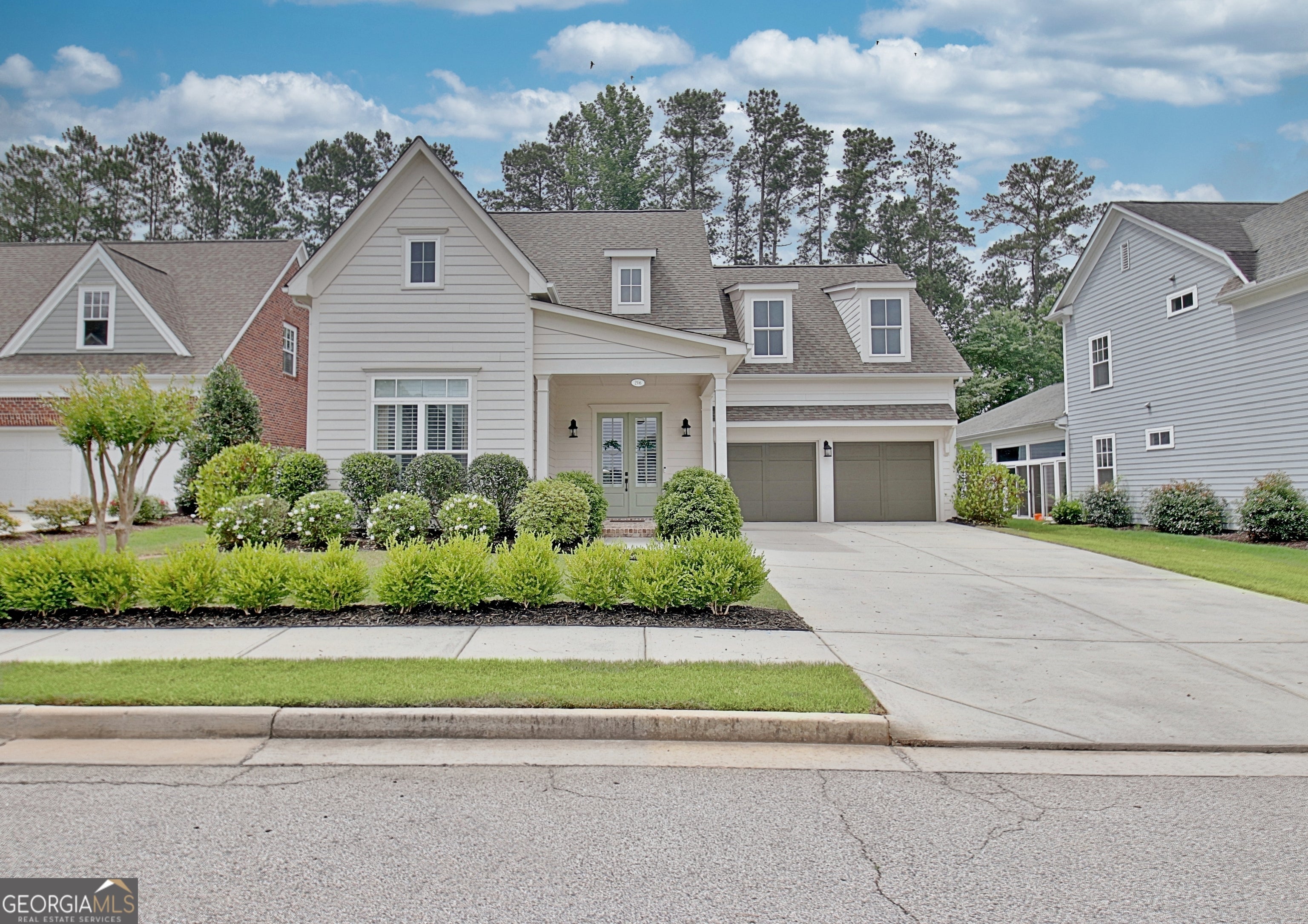 216 Bandon WAY