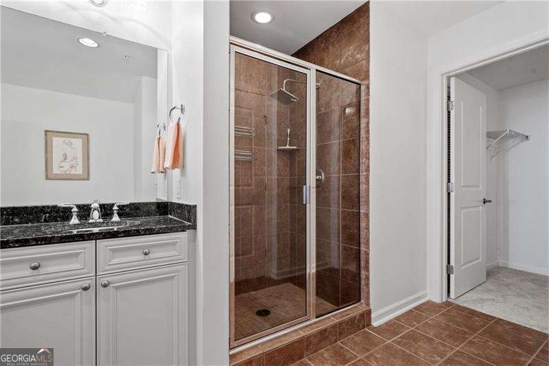 Atlanta, Georgia 30339, United States, 2 Bedrooms Bedrooms, ,2 BathroomsBathrooms,Residential,Active,1614