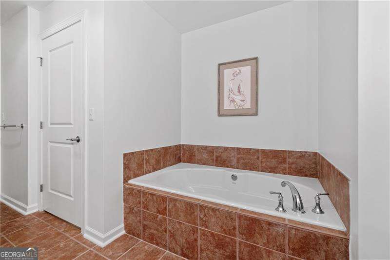 Atlanta, Georgia 30339, United States, 2 Bedrooms Bedrooms, ,2 BathroomsBathrooms,Residential,Active,1614