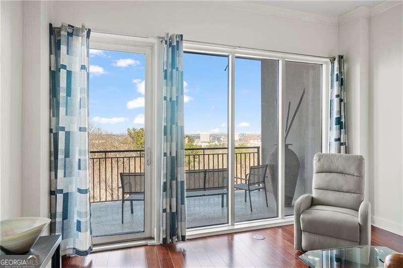 Atlanta, Georgia 30339, United States, 2 Bedrooms Bedrooms, ,2 BathroomsBathrooms,Residential,Active,1614