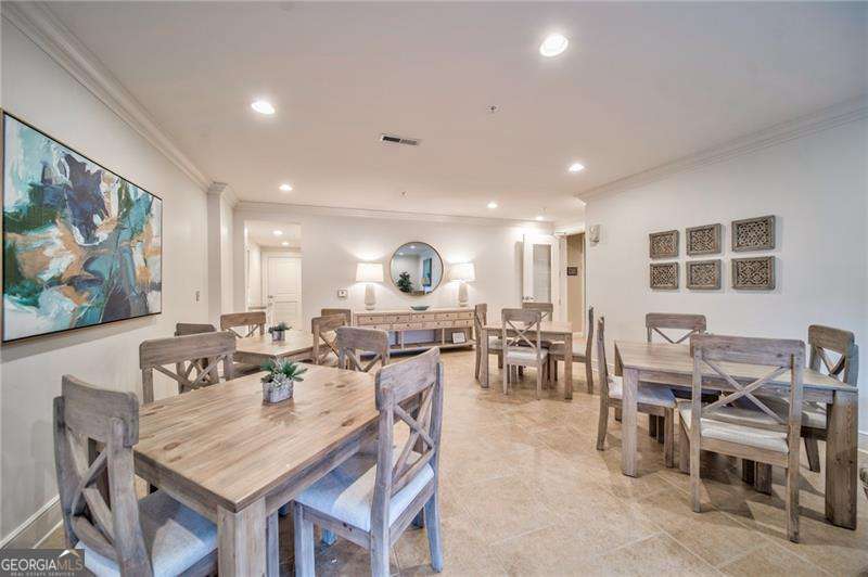 Atlanta, Georgia 30339, United States, 2 Bedrooms Bedrooms, ,2 BathroomsBathrooms,Residential,Active,1614