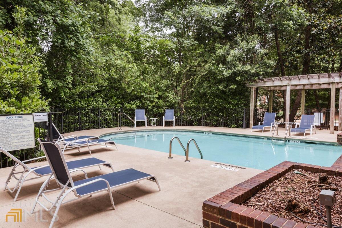 Highlands at Woodlake - Residential