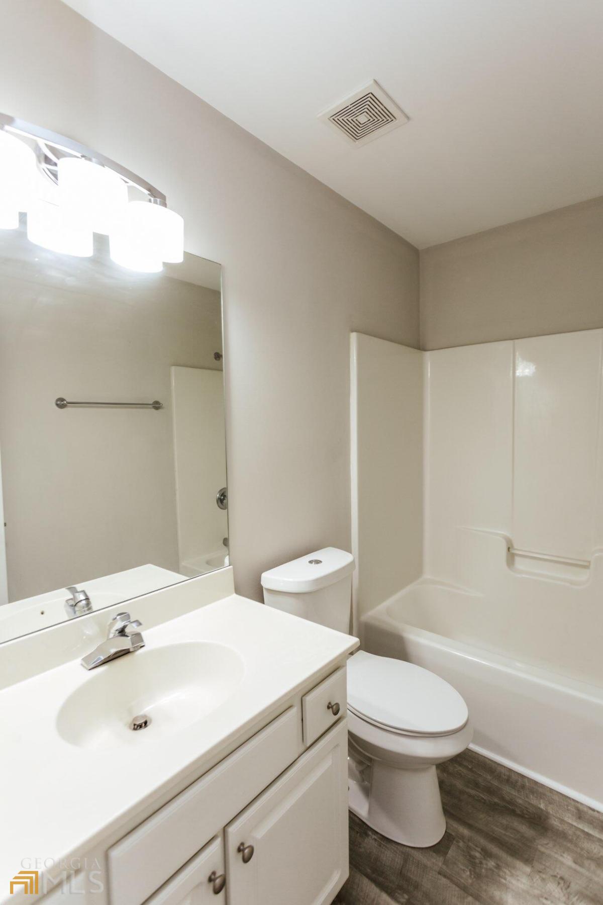 Highlands at Woodlake - Residential