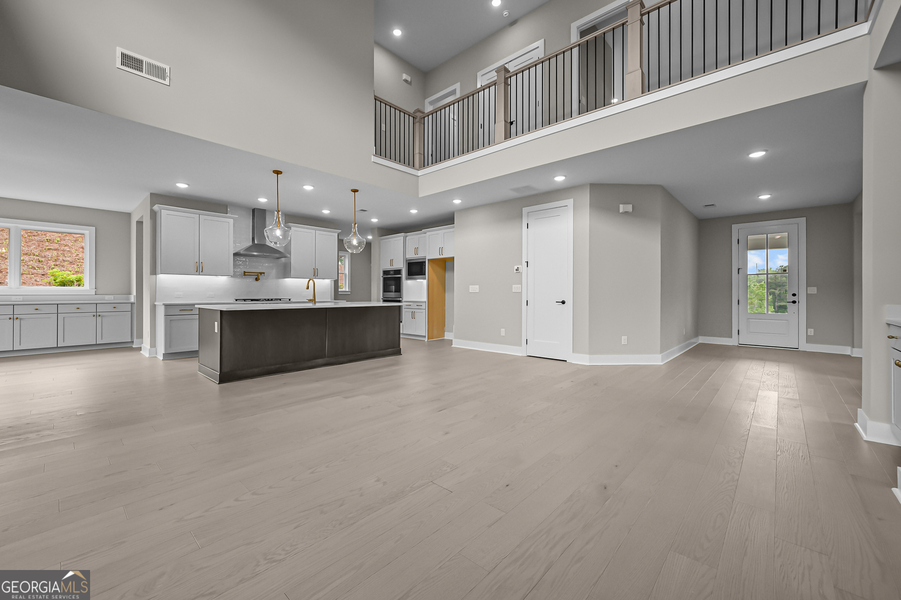 Ellis - Residential