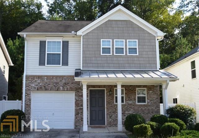 Move in Ready Home Close to Airport, restuarants, and shopping. This 2 Story home is PERFECT for the 1st time home buyer! Located in a Charming community, this home has beautiful hardwood floors, desirable open floor plan, spacious kitchen, Convenient half bath on main level, and Fantastic owner's suite with big walk in closet. Act fast, this home wont last long!