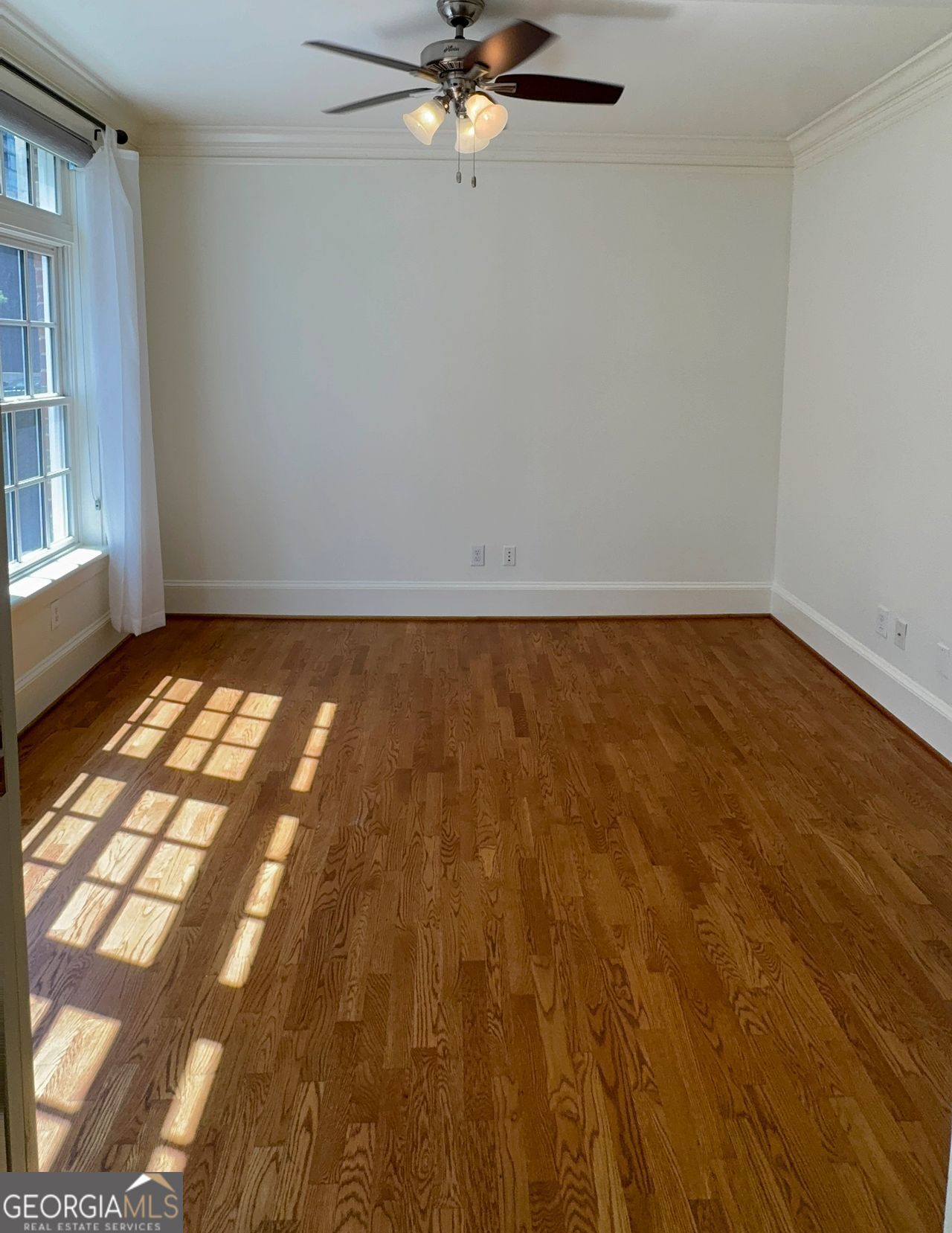 77 Peachtree PL 211