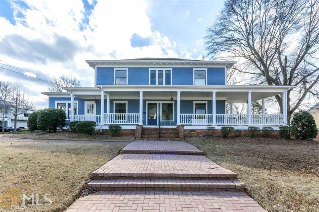 Photo of 200 Stonewall Avenue W, Fayetteville, GA 30214 (MLS # 10664382)