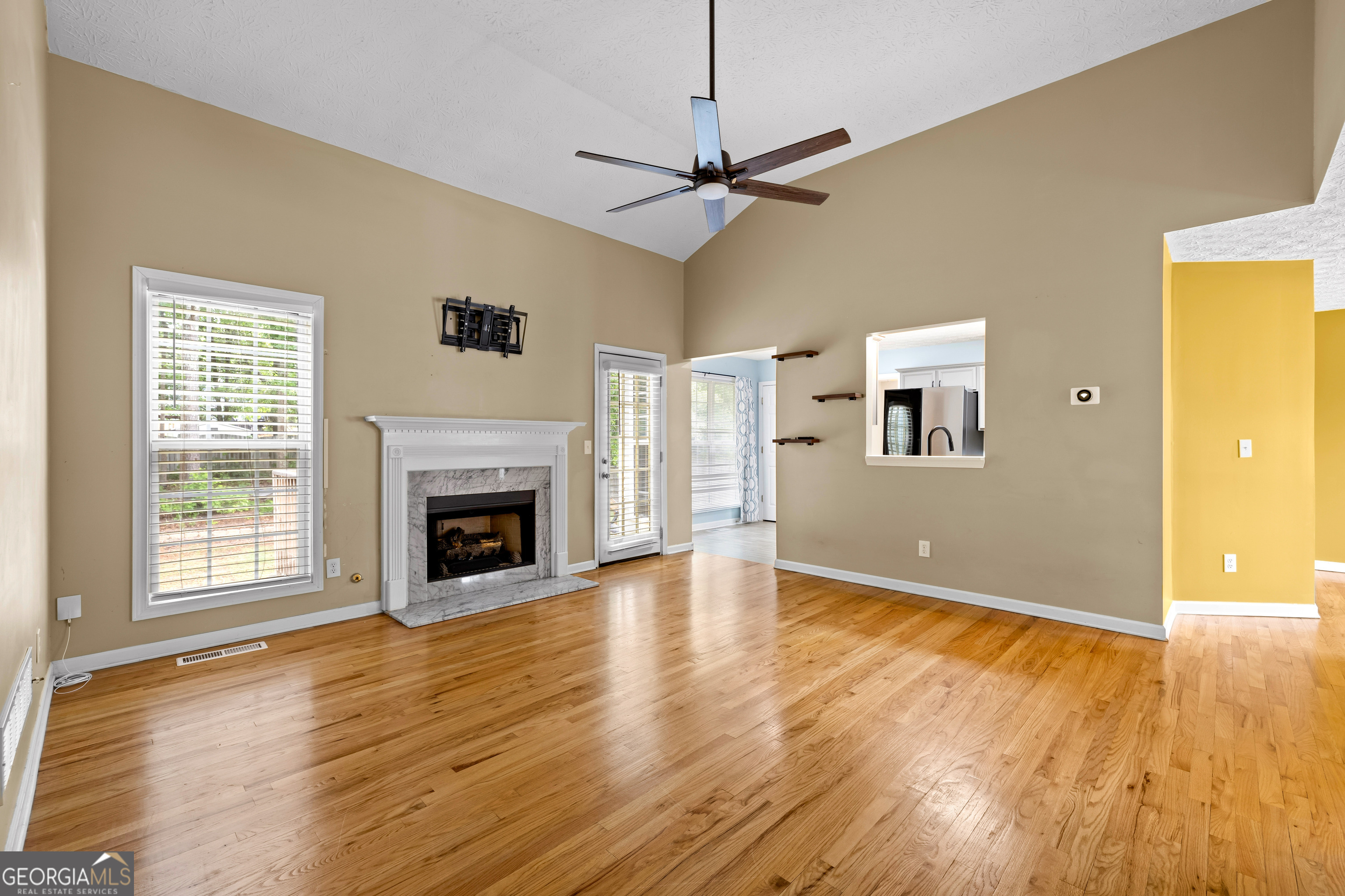 205 Clarion DR