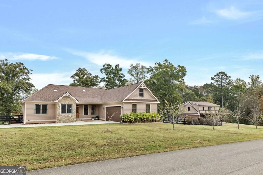 Photo of 801 Town Creek Church Road, Talking Rock, GA 30175 (MLS # 10629771)