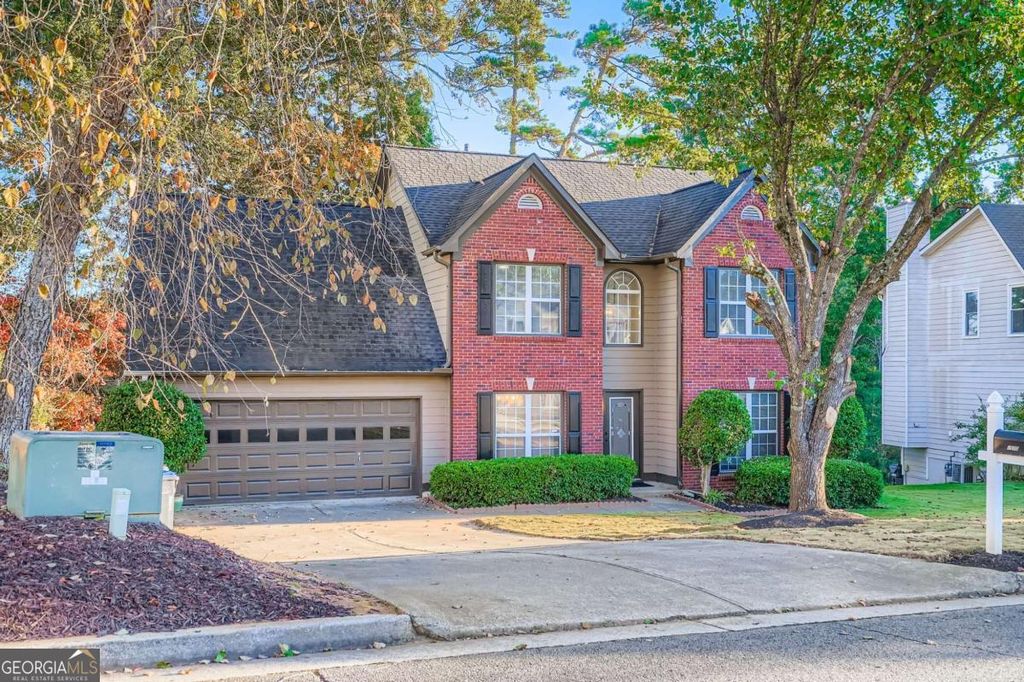 Photo of 1570 TWIN BRIDGE Lane, Lawrenceville, GA 30043 (MLS # 10692085)